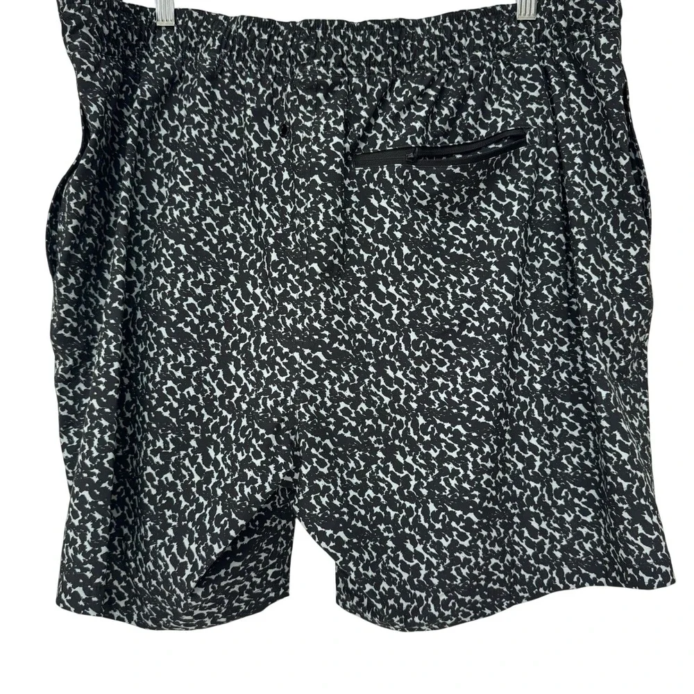 Calvin Klein Swimwear Mens XXL Black‎ White Abstract Print Swim Trunks NEW